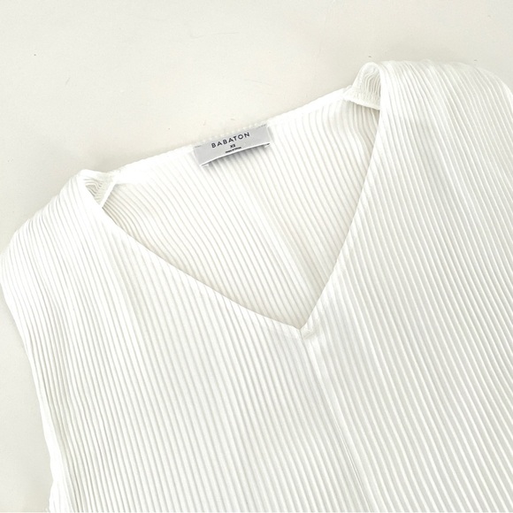 Aritzia Babaton Damien Pleated Sleeveless Blouse - Picture 4 of 6